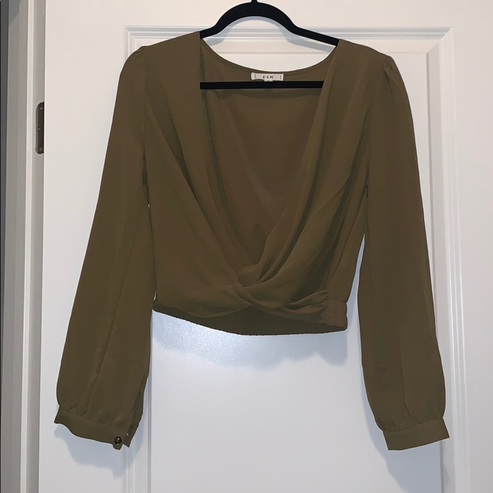 Boutique crop wrap Olive top